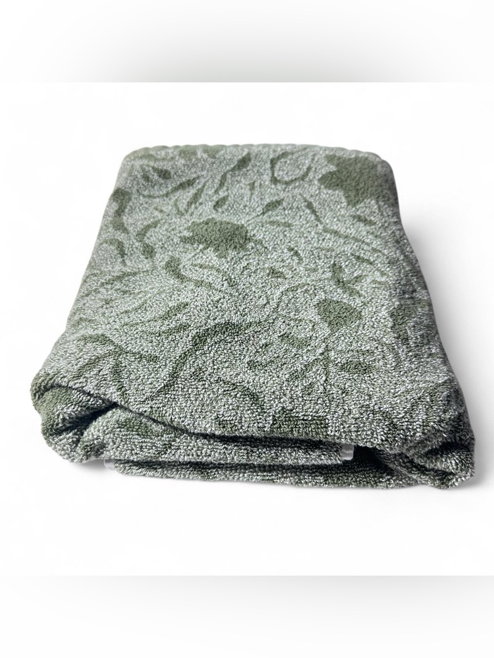 Threshold Bath Towel Floral Jacquard Light Green White 30” X 54” All Cotton 2023 - Picture 2 of 13